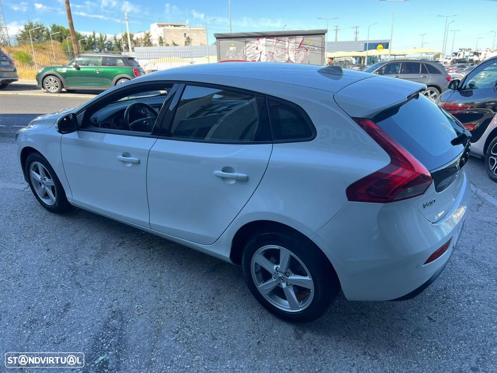 Volvo V40 2.0 D2 Kinetic - 5