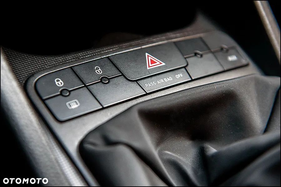 Seat Ibiza SC 1.4 16V Sport - 25