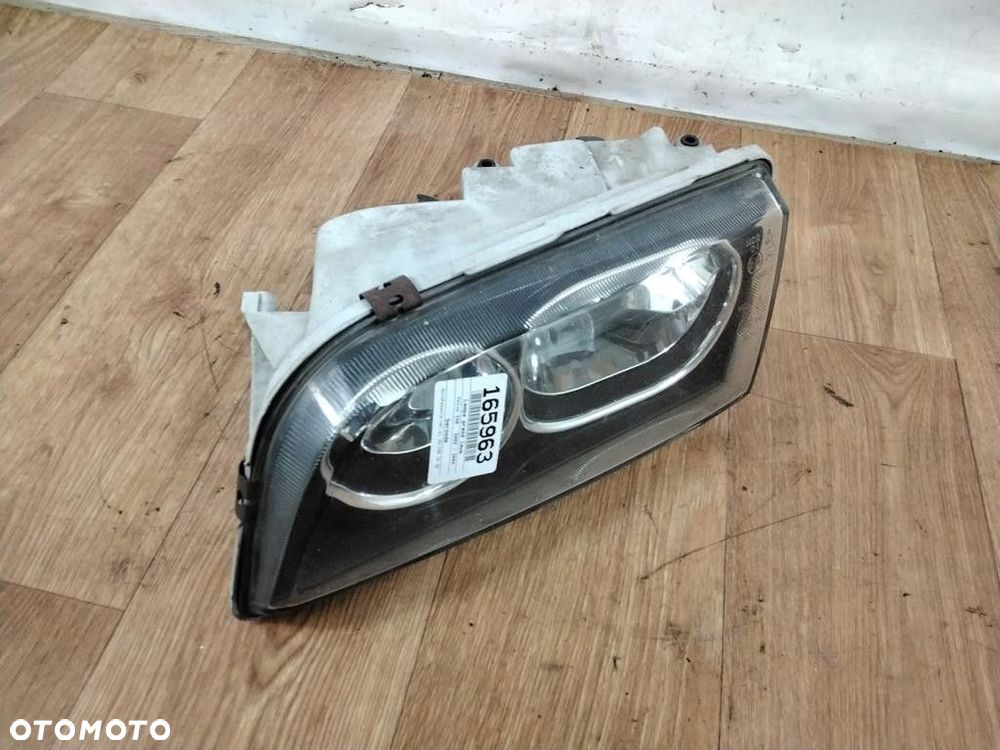 volvo v40 s40 lift lampa przód lewa - 1