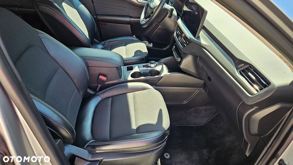 Ford Kuga - 19