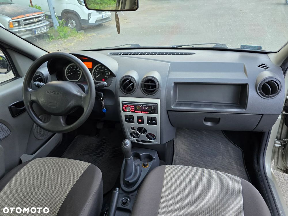 Dacia Logan 1.5 dCi Laureate Pioneer - 16