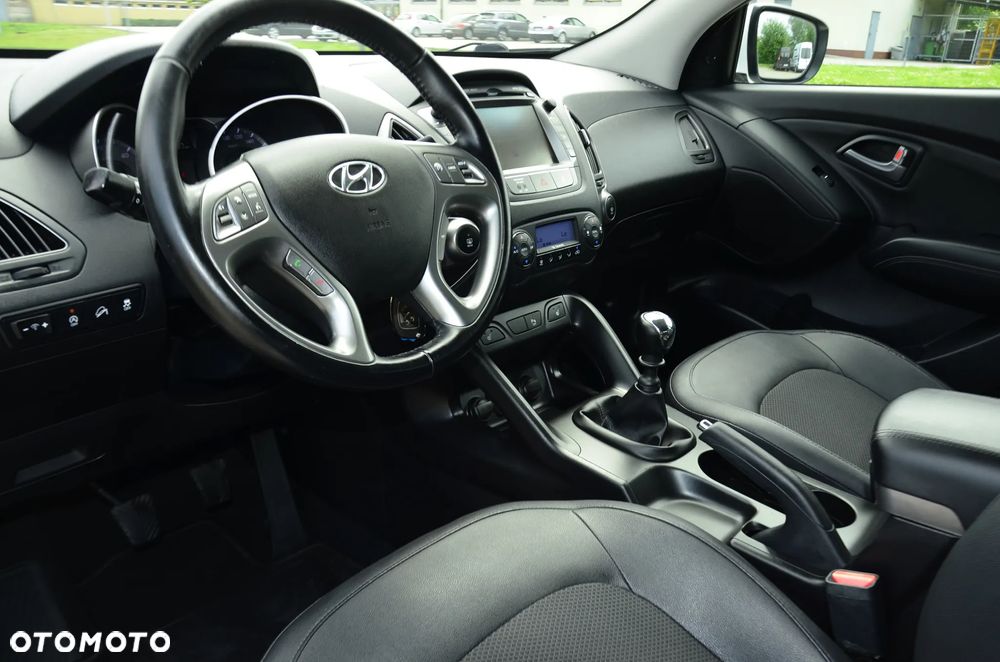 Hyundai ix35 1.7 CRDi Premium 2WD - 18