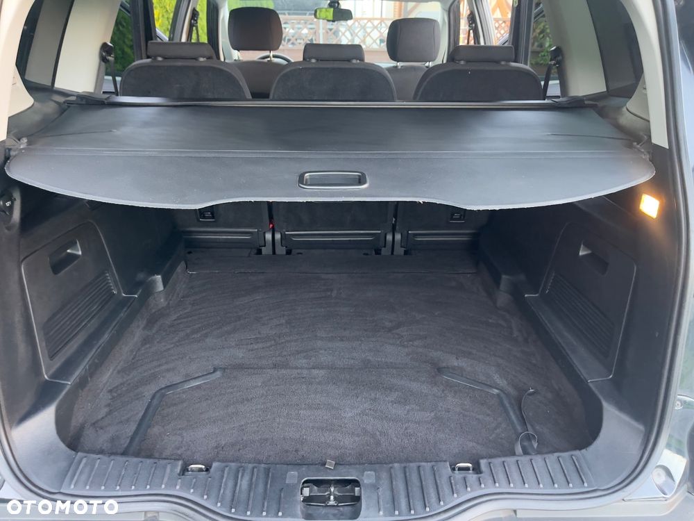 Ford S-Max - 10