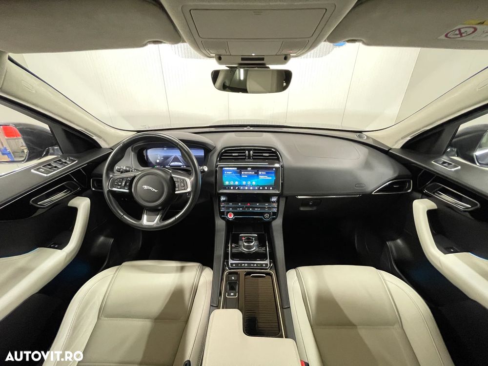 Jaguar F-Pace 20d AWD Aut. Portfolio - 8
