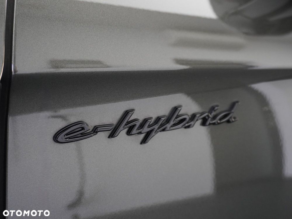 Porsche Panamera 4 E-Hybrid PHEV - 12
