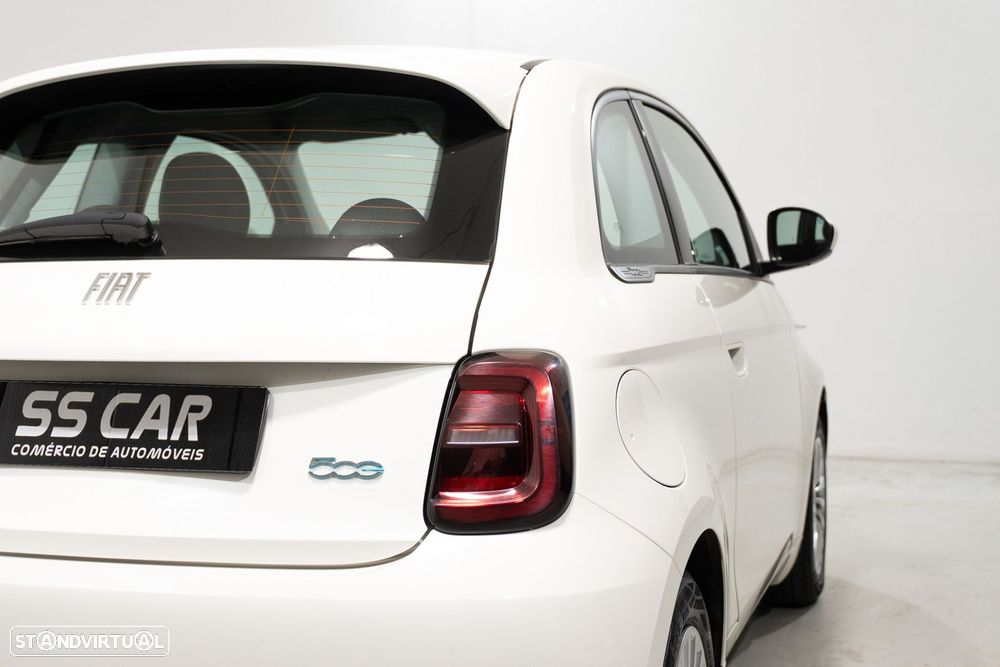 Fiat 500e Action - 8
