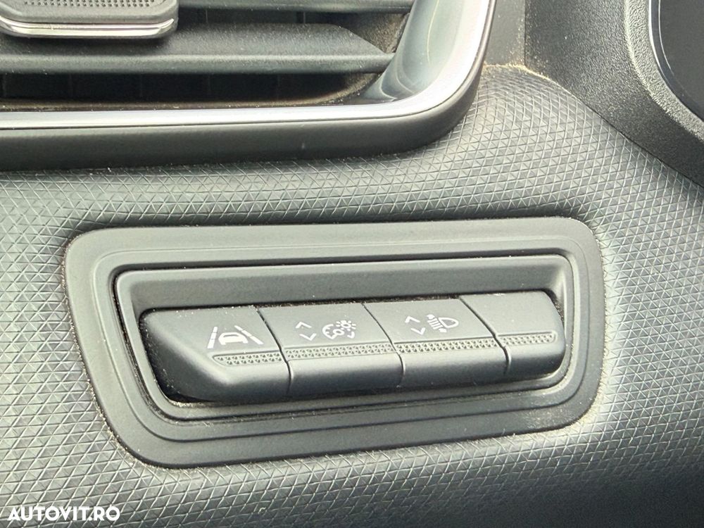 Renault Clio V TCe 90 CVT Techno - 17