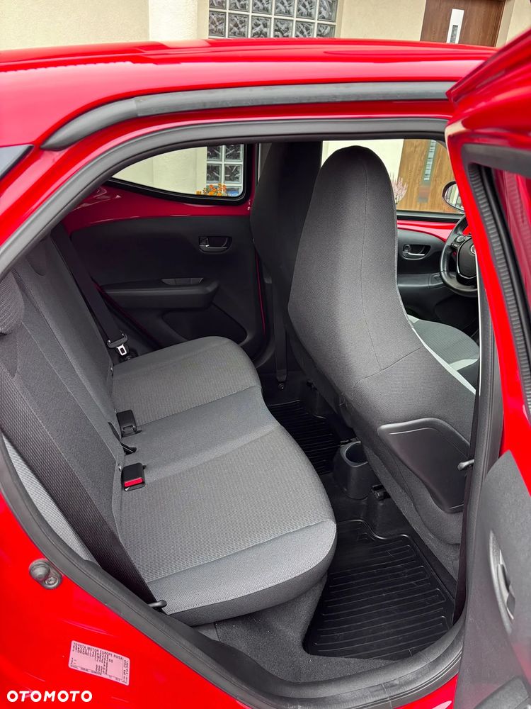 Toyota Aygo x-play - 6