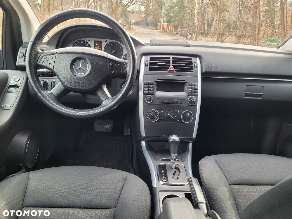 Mercedes-Benz Klasa B 200 Autotronic - 9