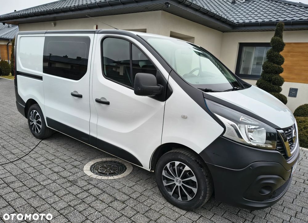 Nissan NV300 - 2