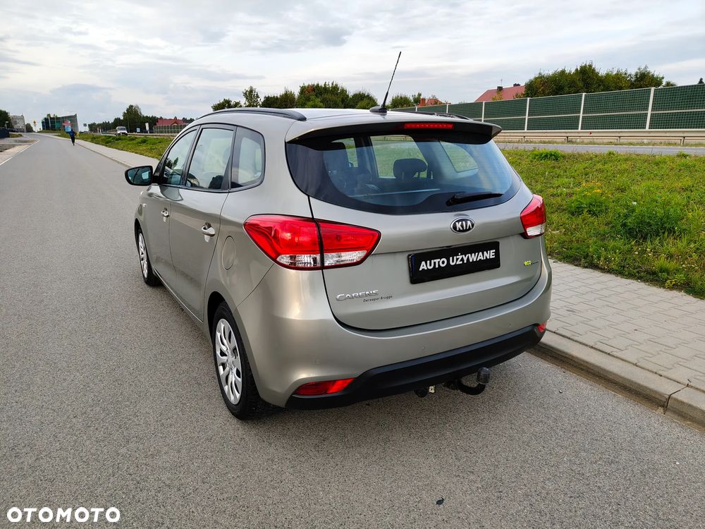 Kia Carens 1.7 CRDi M - 13