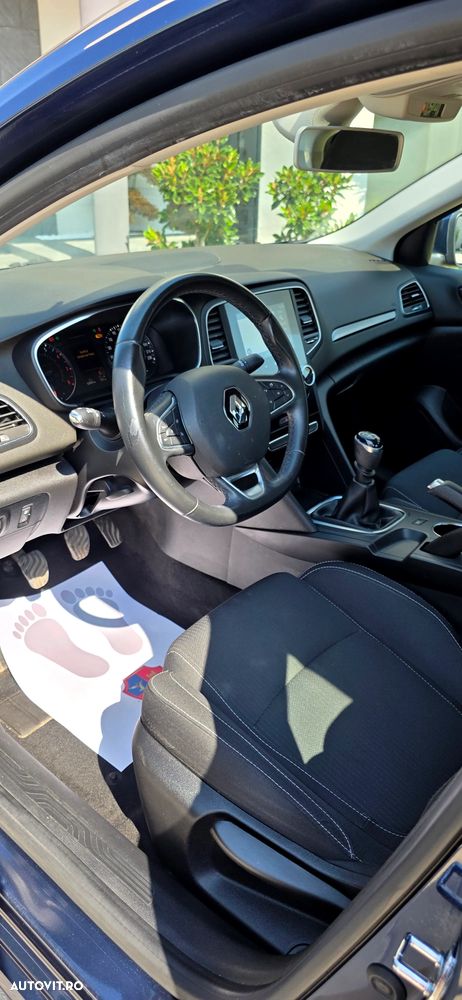 Renault Megane TCe 140 GPF Zen - 16