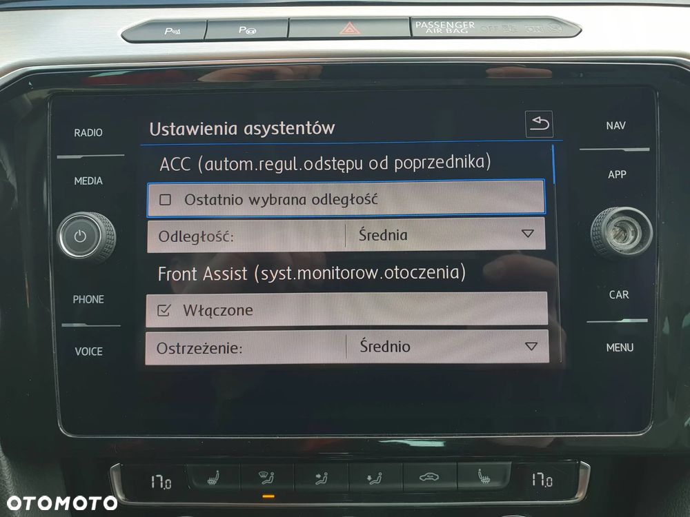 Volkswagen Passat Variant 2.0 TDI BMT Highline DSG - 29