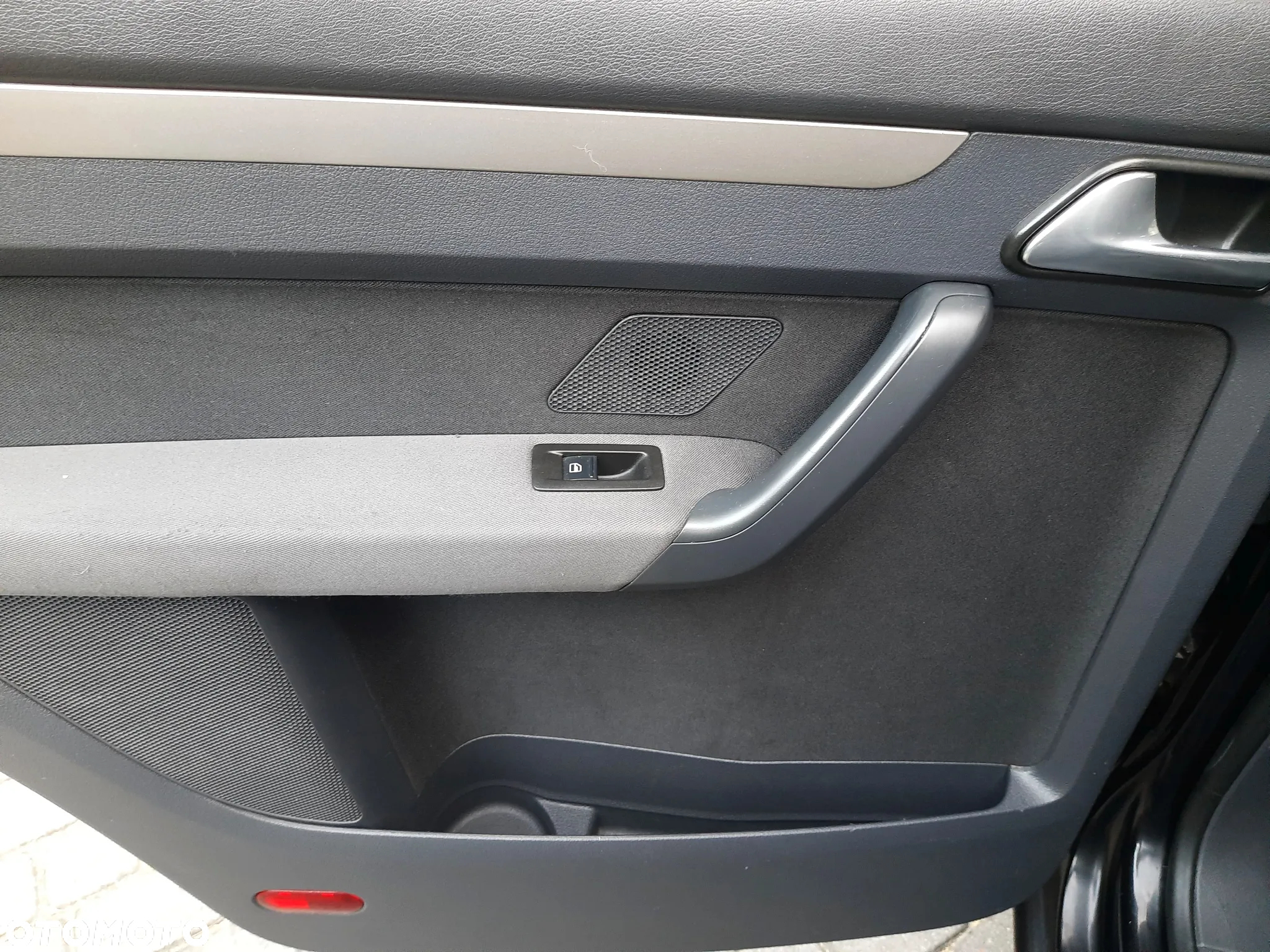 Volkswagen Touran 2.0 TDI DSG United - 19