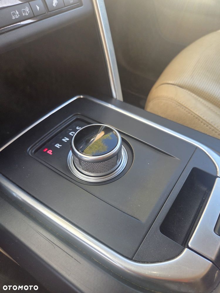 Land Rover Discovery Sport 2.0 TD4 SE - 24