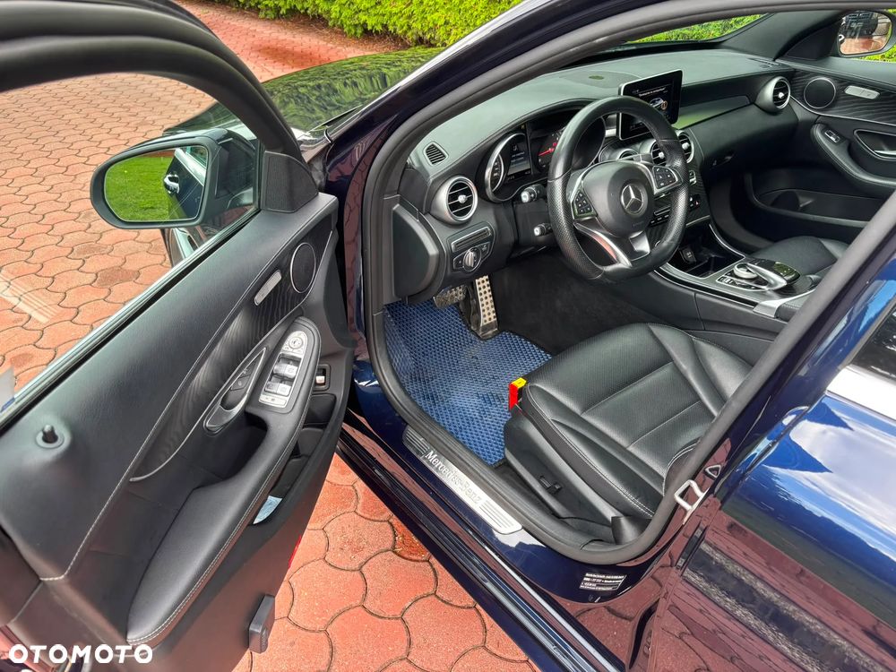 Mercedes-Benz Klasa C 200 4-Matic 9G-TRONIC - 5