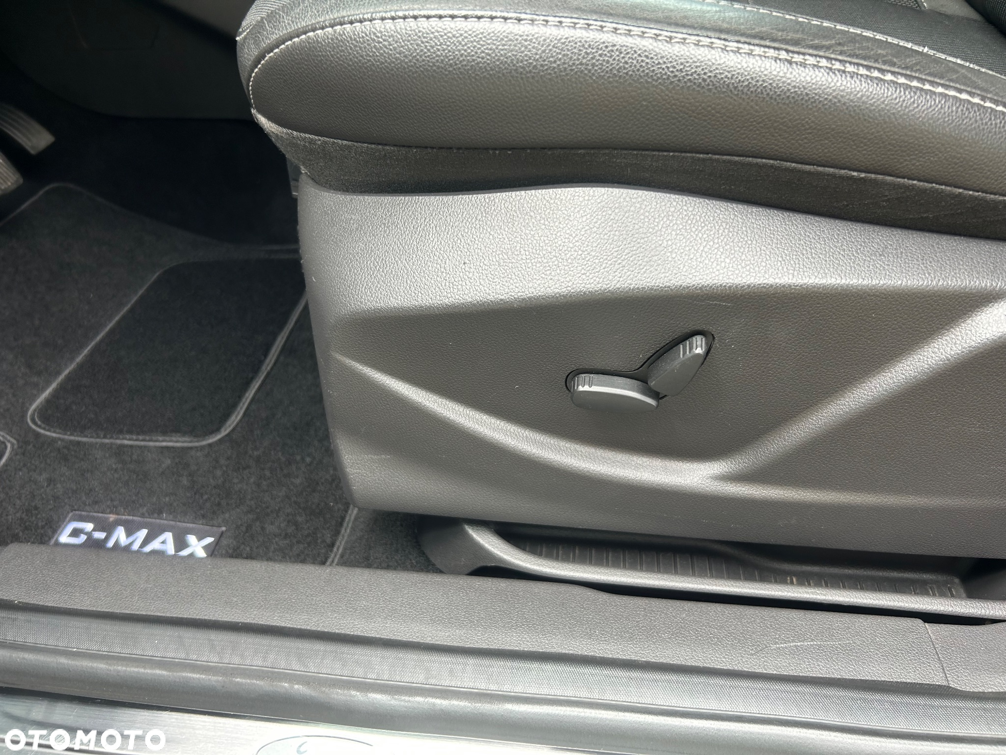 Ford C-MAX 1.5 EcoBoost Start-Stop-System Titanium - 35