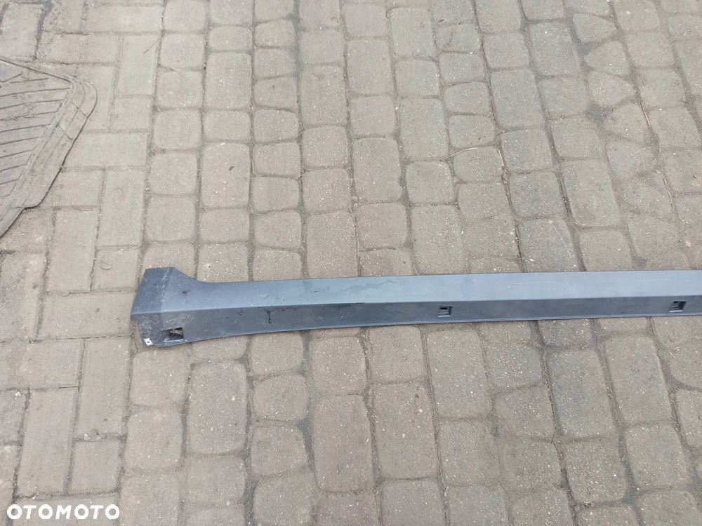 LISTWA PROGOWA PRAWA VW T-CROSS 2GM853856 - 2