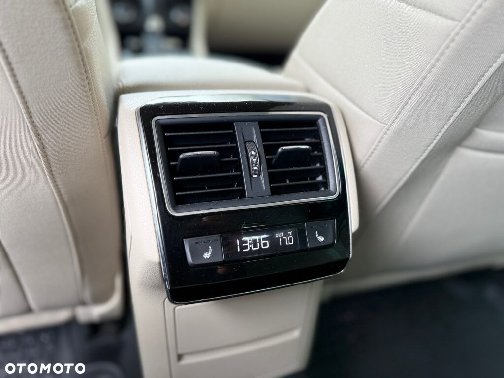 Skoda Superb 2.0 TDI Style DSG - 19