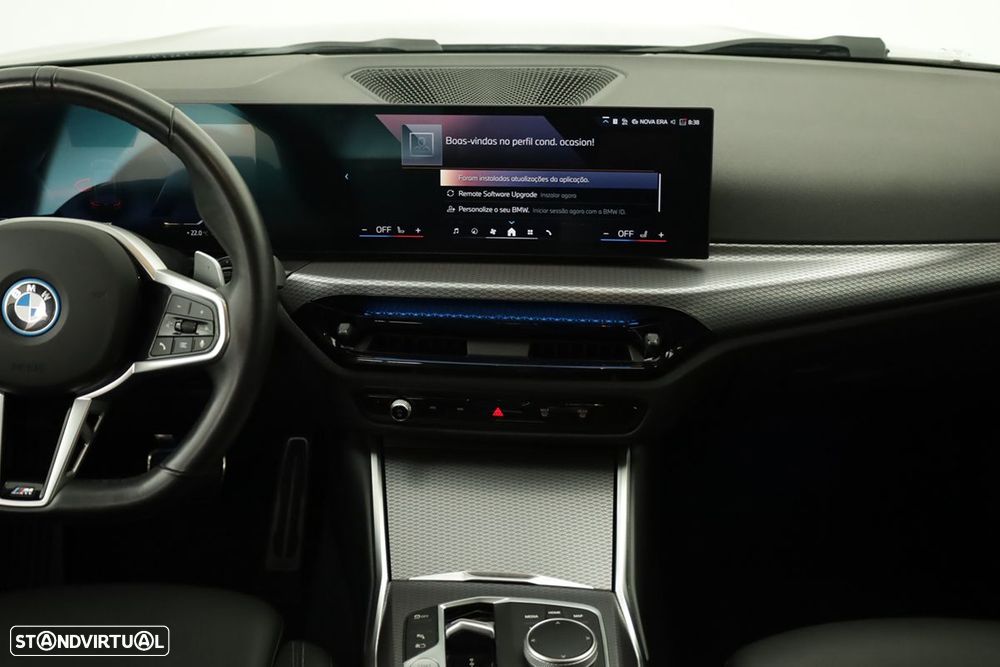 BMW 330 e Edição Desportiva M Auto - 10