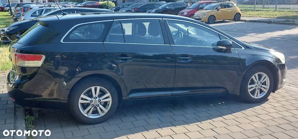 Toyota Avensis 1.8 Life - 1