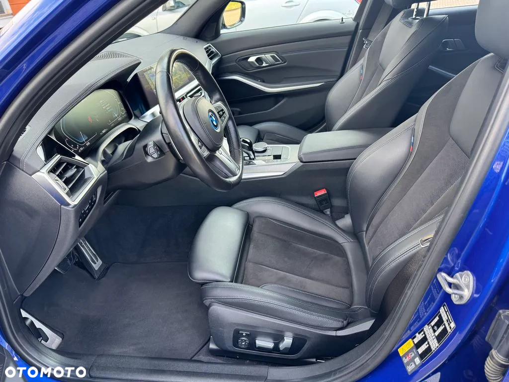 BMW Seria 3 330e M Sport sport - 17
