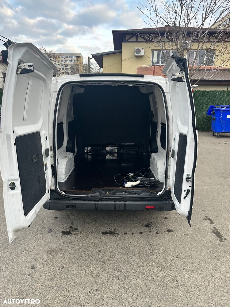 Nissan e-NV200 - 8