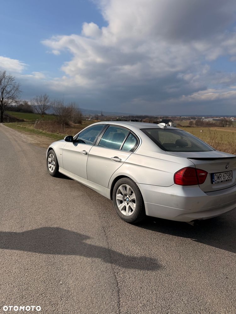 BMW Seria 3 325i - 3