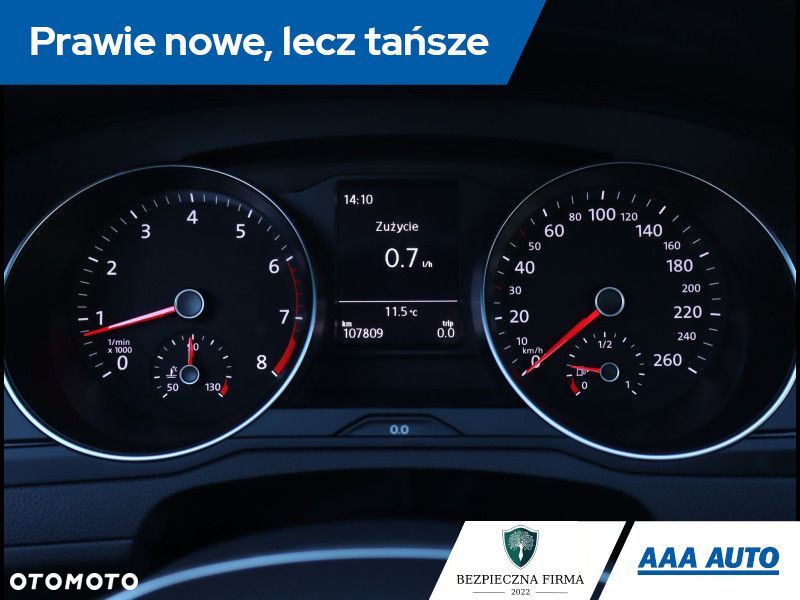 Volkswagen Passat - 12