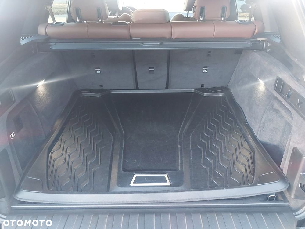 BMW X5 xDrive30d - 23