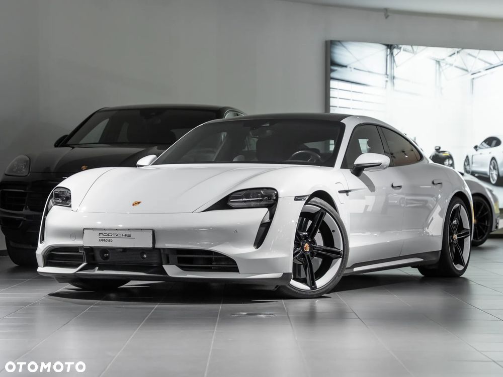 Porsche Taycan Turbo - 2
