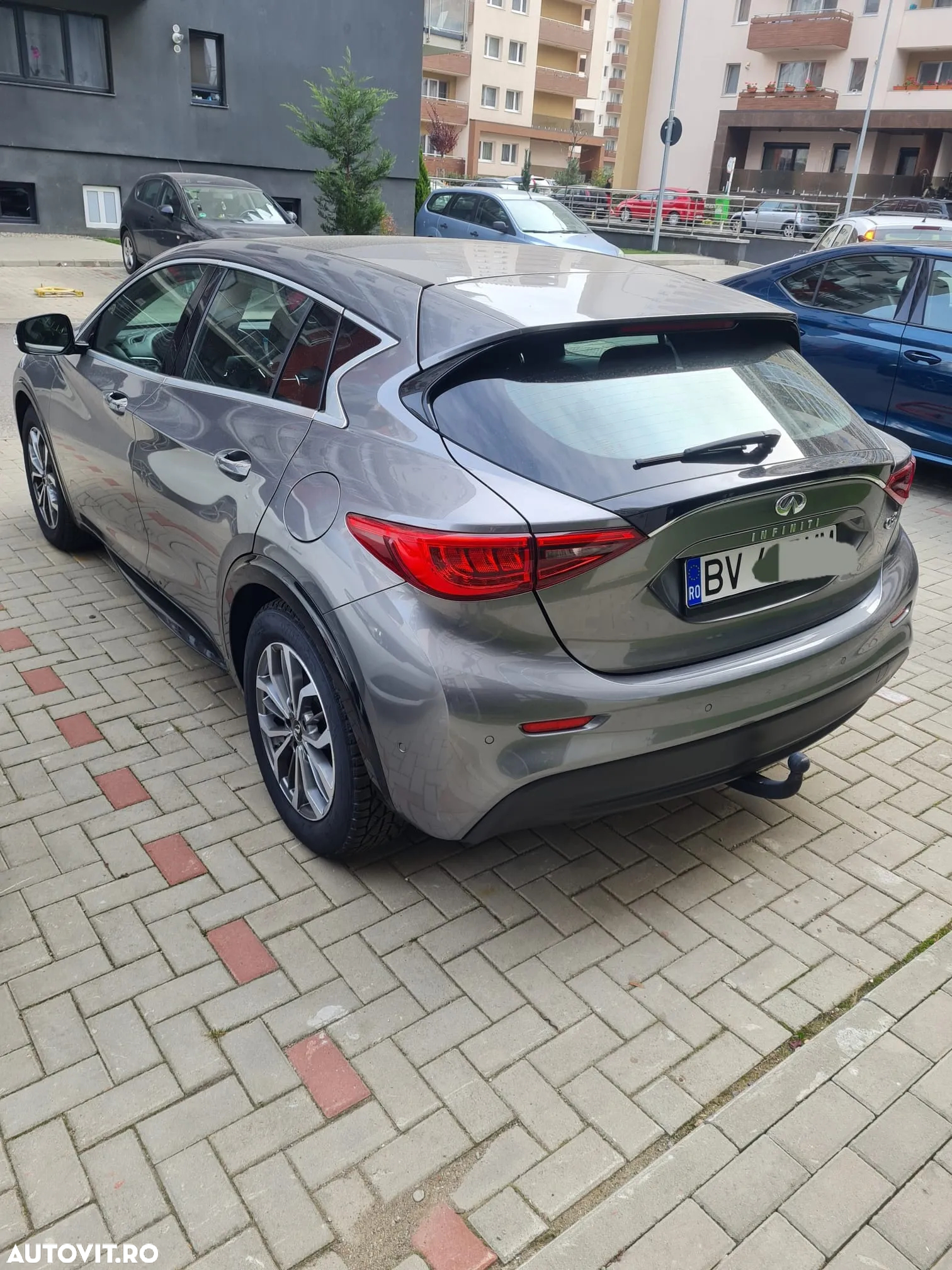 Infiniti Q30 1.6t DCT Luxe - 2