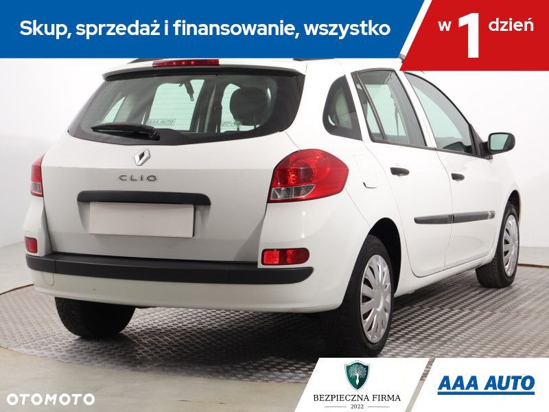 Renault Clio - 6