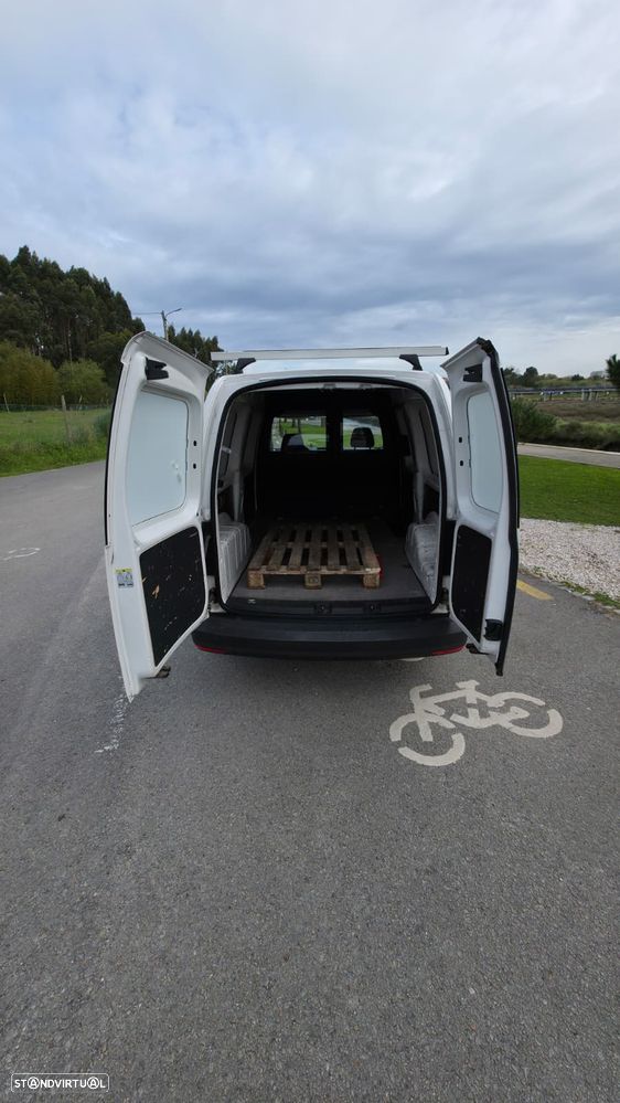 VW Caddy Maxi - 12