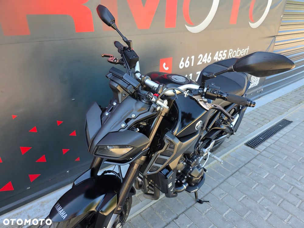 Yamaha MT - 16
