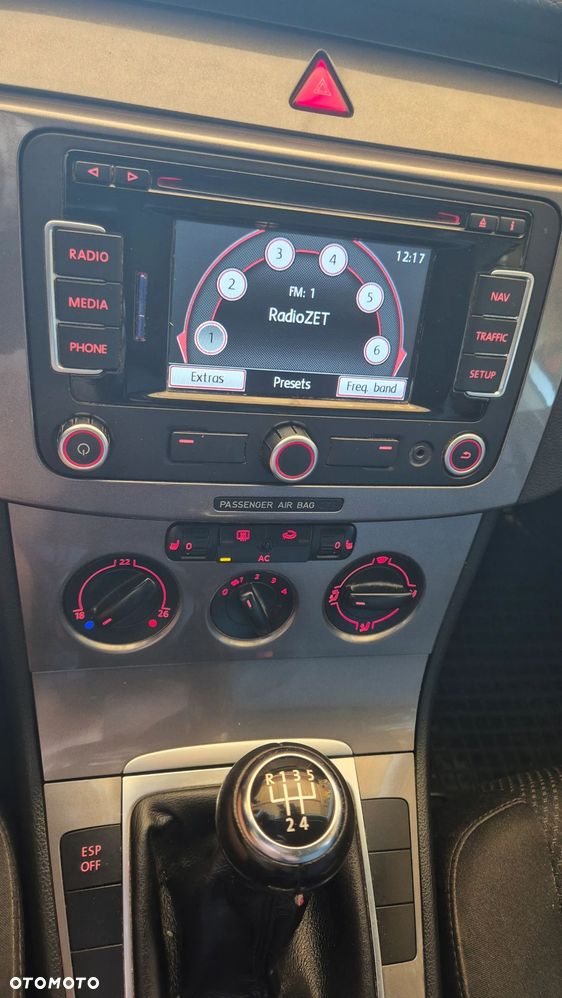 Volkswagen Passat - 8