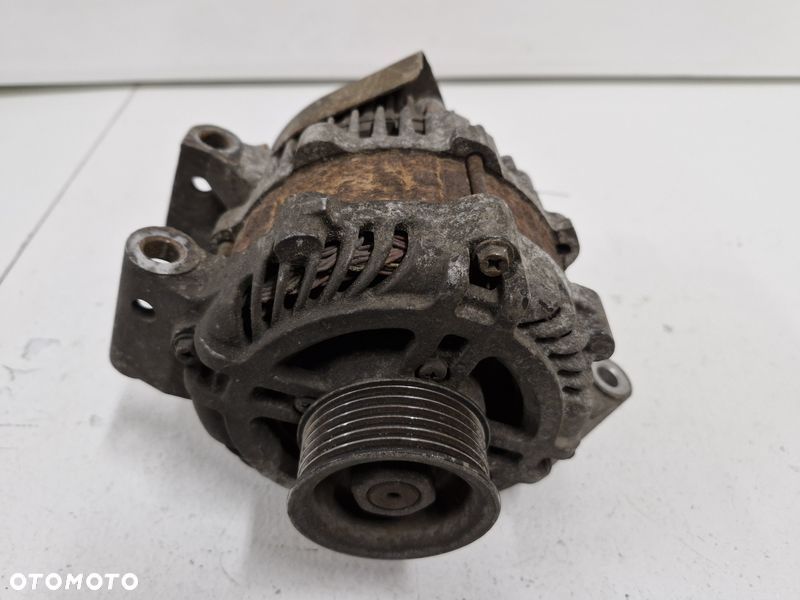 MAZDA MPV II 2 3.0 V6 ALTERNATOR - 1