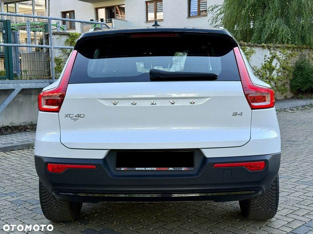 Volvo XC 40 B4 B Geartronic RDesign - 16