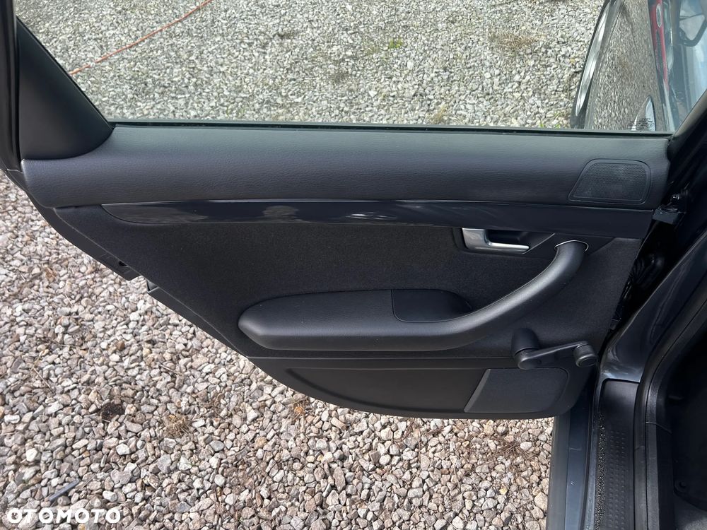 Audi A4 Limousine 1.8 T quattro - 27