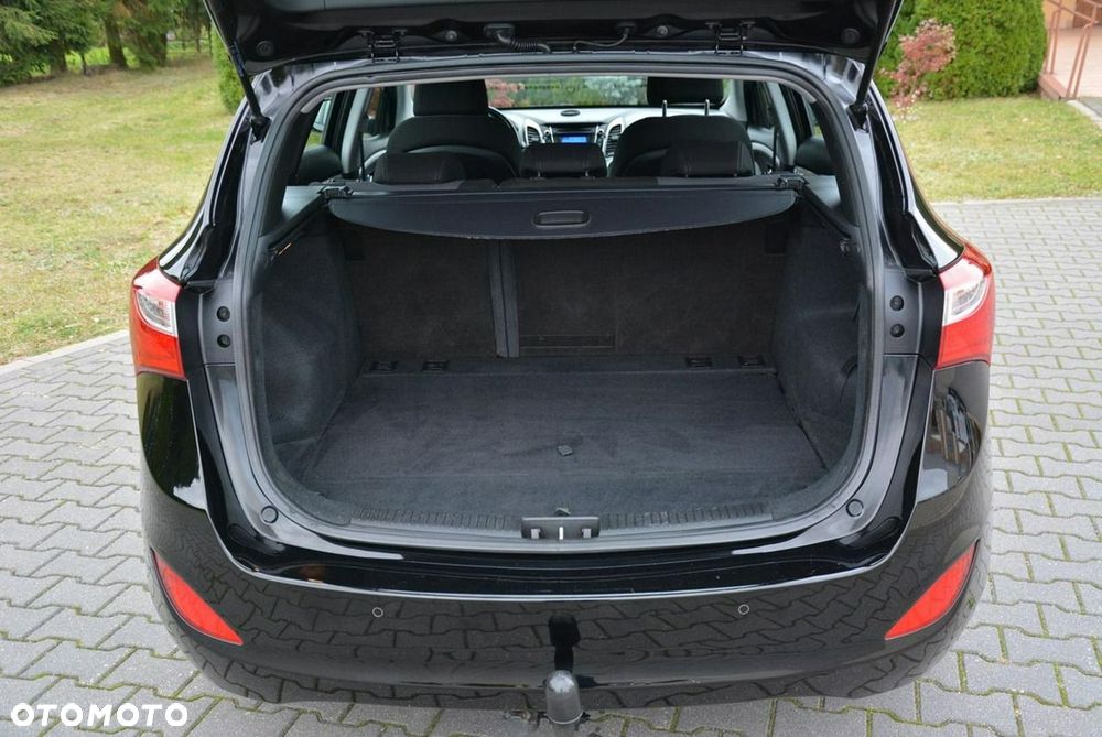 Hyundai i30 1.6 CRDi Comfort - 32