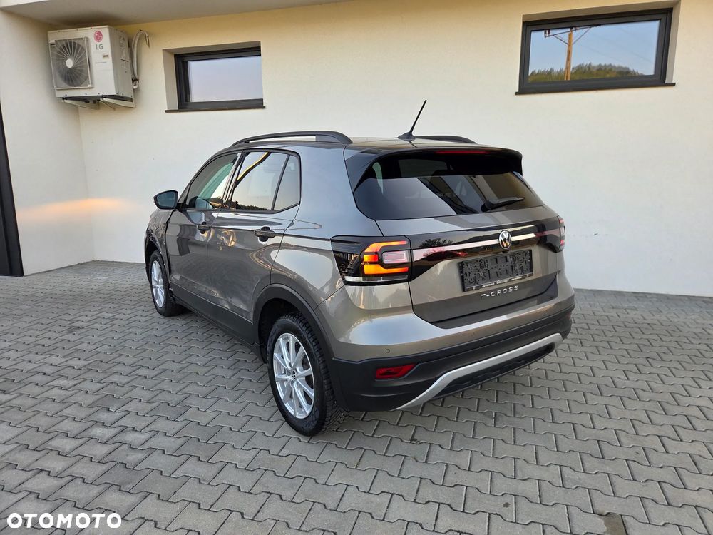 Volkswagen T-Cross - 3