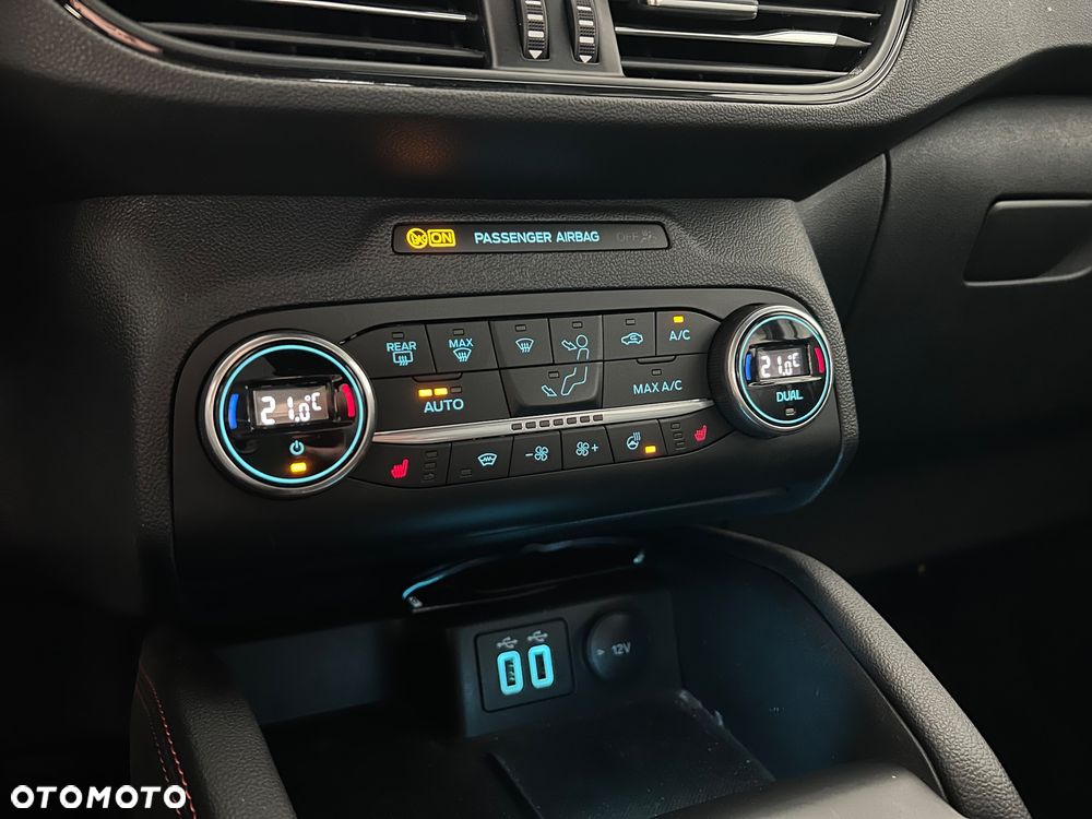 Ford Kuga 1.5 EcoBoost FWD ST-Line - 32