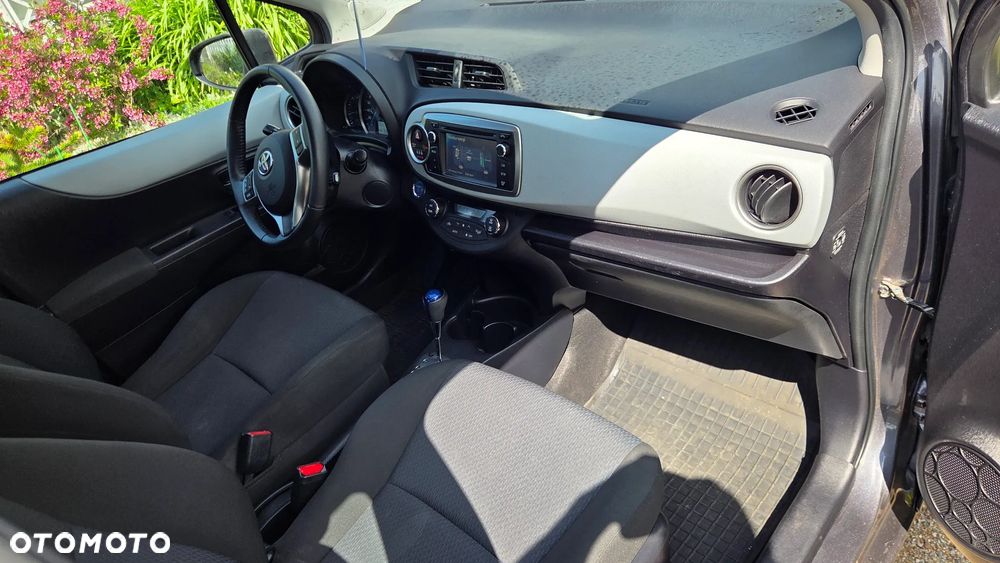 Toyota Yaris Hybrid 100 Premium EU6 - 14