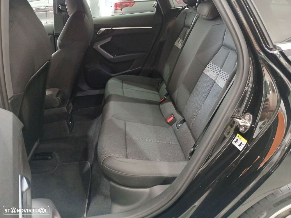 Audi A3 Sportback 30 TDI S line - 34
