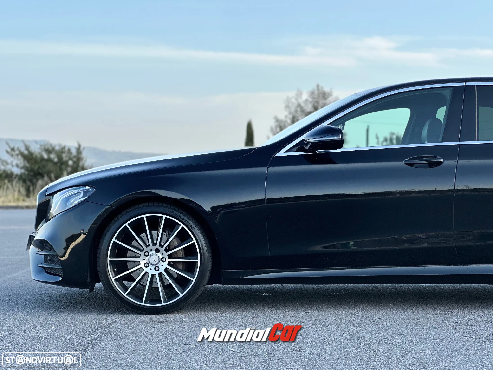 Mercedes-Benz E 220 d 4Matic T 9G-TRONIC AMG Line - 16