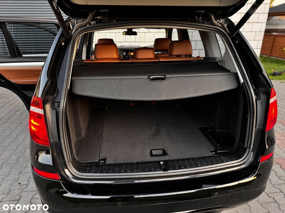 BMW X3 xDrive20d Advantage - 32