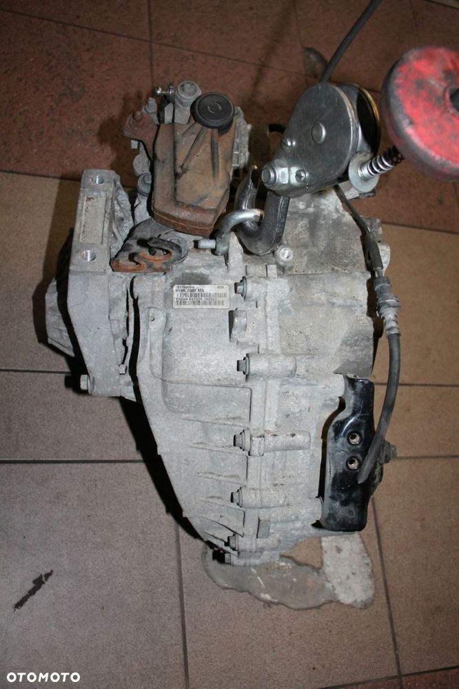 VOLVO V70 S80 2.4D / 2.5T SKRZYNIA MANUAL 31259509 - 2