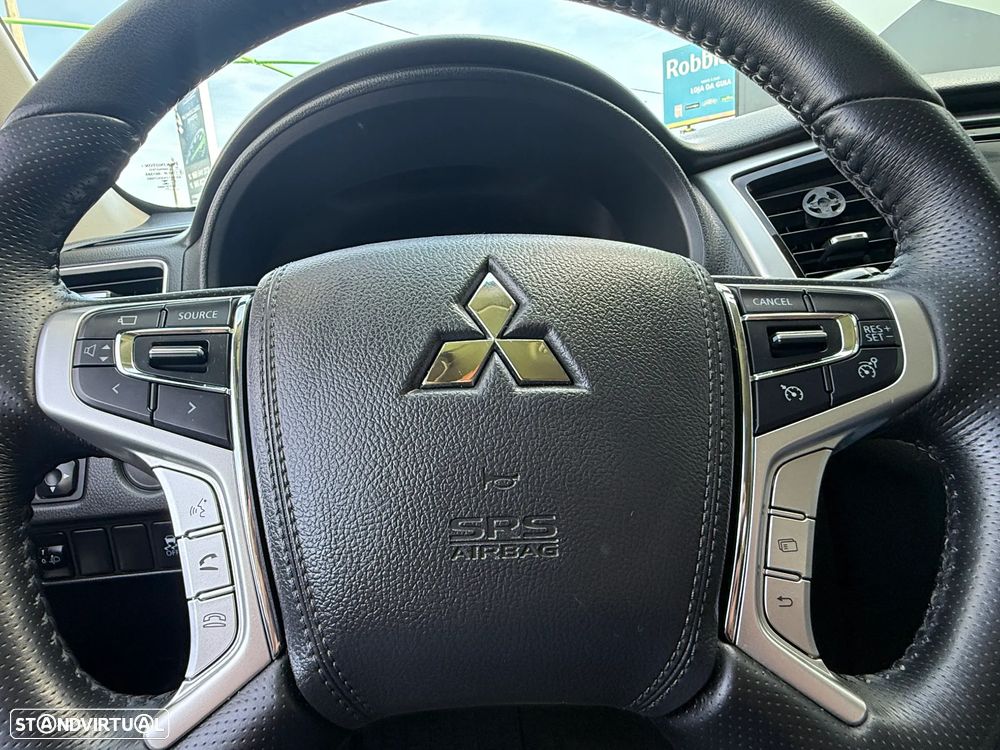 Mitsubishi L200 2.3 DI-D Strakar Club Evolution 4WD IVA DEDUTIVEL - 25