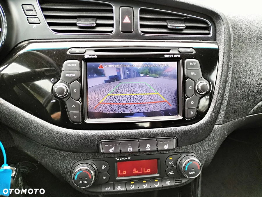 Kia Ceed - 24