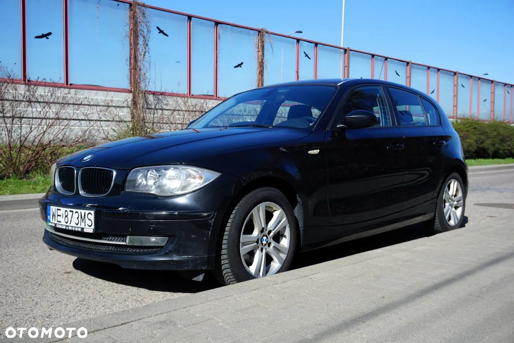 BMW Seria 1 118d DPF - 8